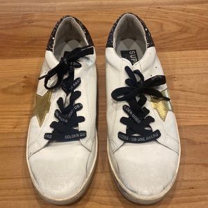 Golden goose -like distressed sneakers
